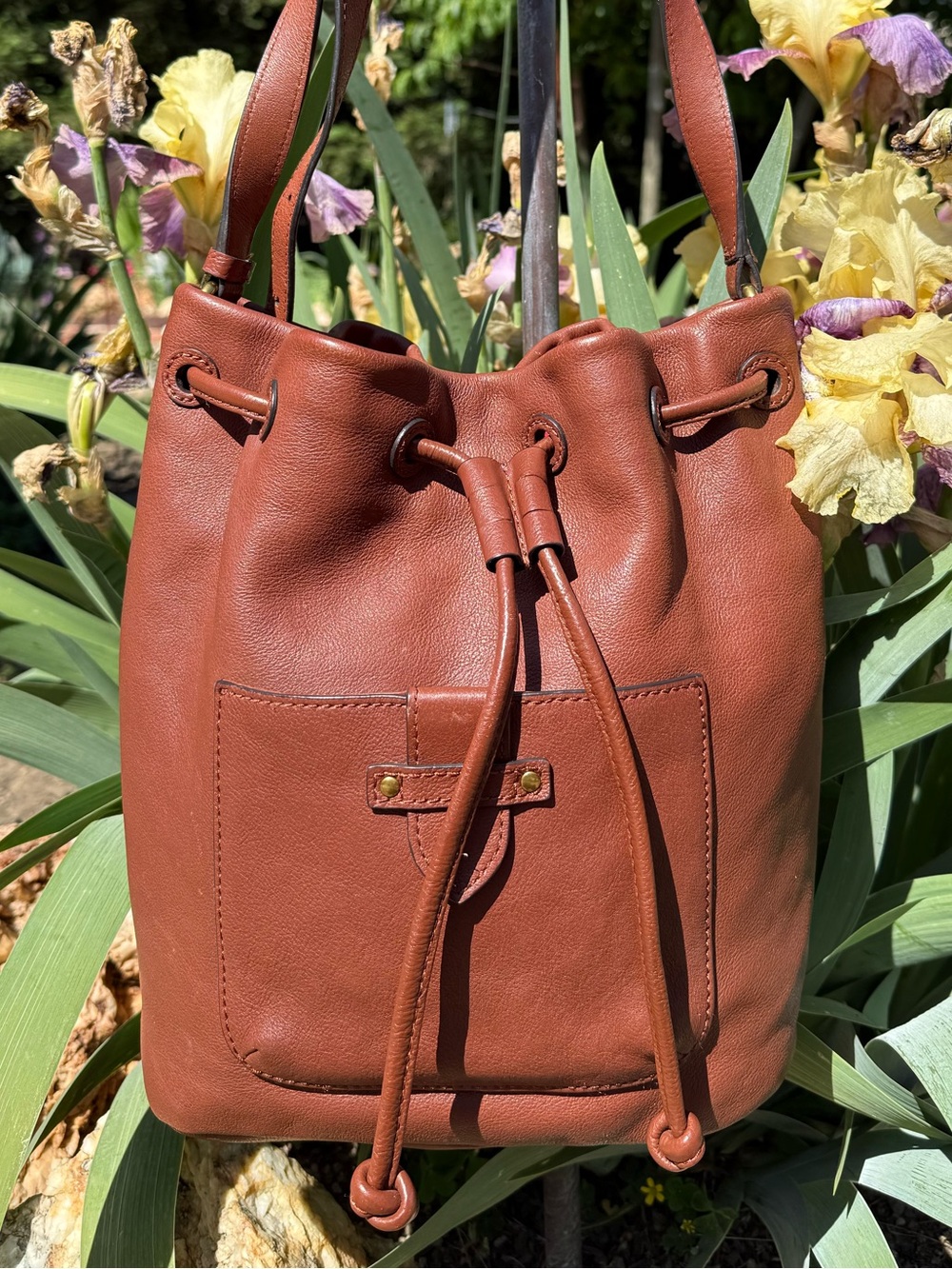 Frye Olivia Leather Drawstring Bucket Bag Cognac